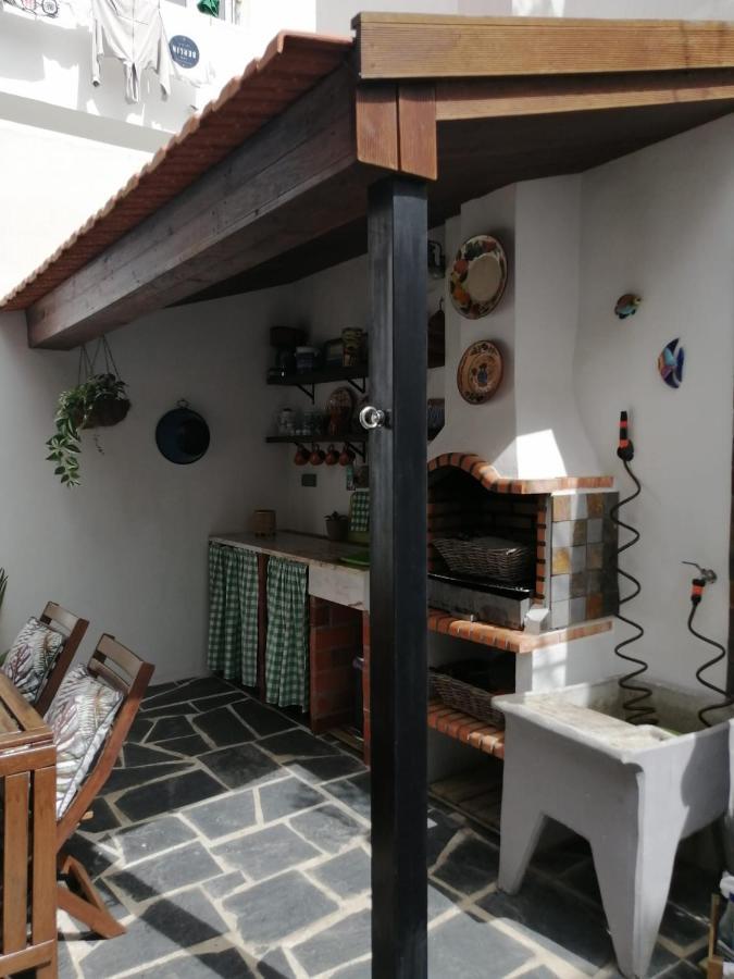 Courtyard House - Sun, Barbecue, Beach Sesimbra Exterior foto